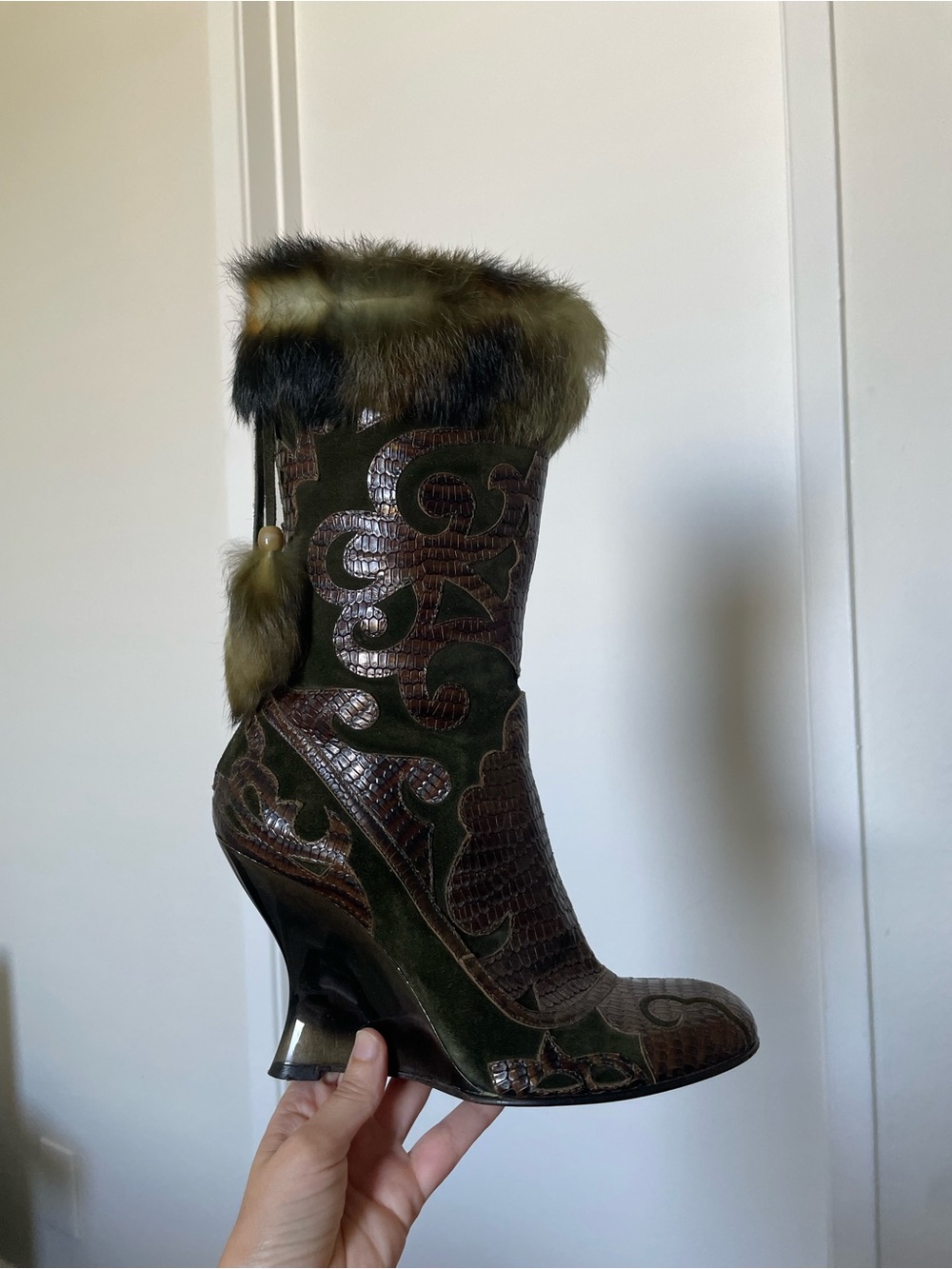 El Dantes Fur Boots